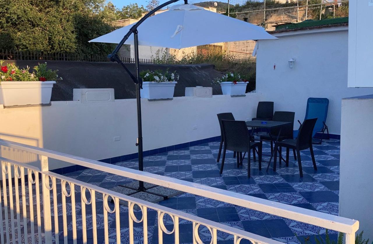 Blue 51 Apartment Вико Екуензе Екстериор снимка