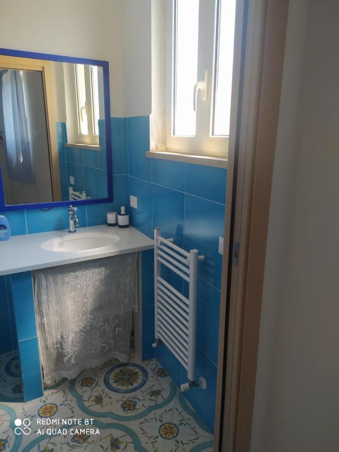 Blue 51 Apartment Вико Екуензе Екстериор снимка